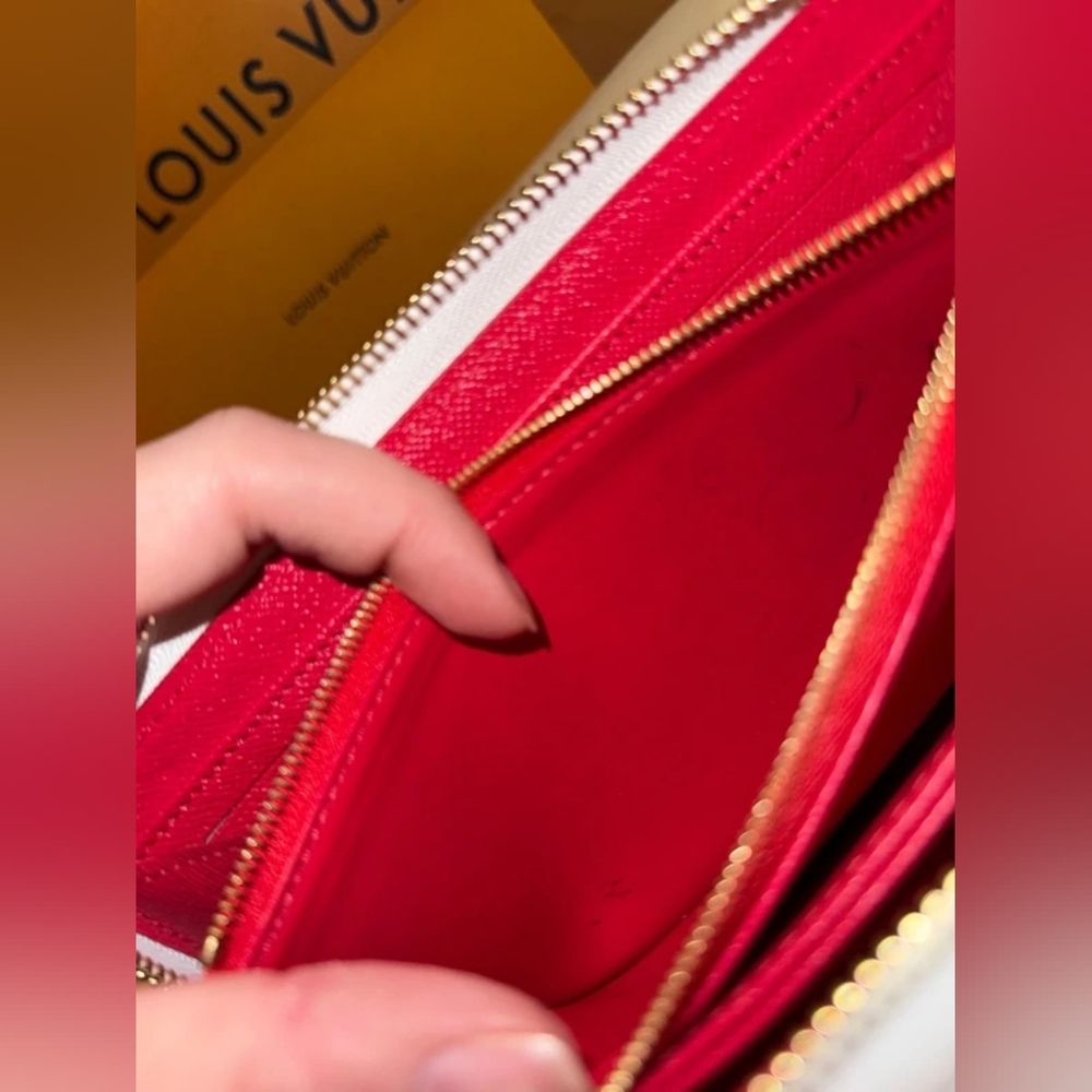 Louis Vuitton Zippy Wallet Cherry - Picture 10 of 12